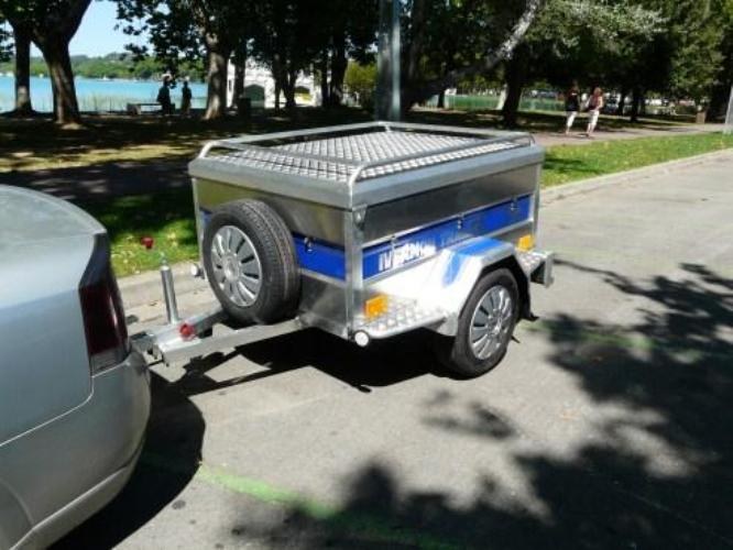 Cómo hacer un trailer de un auto