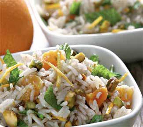 Ensalada de arroz con pasas y achicoria roja