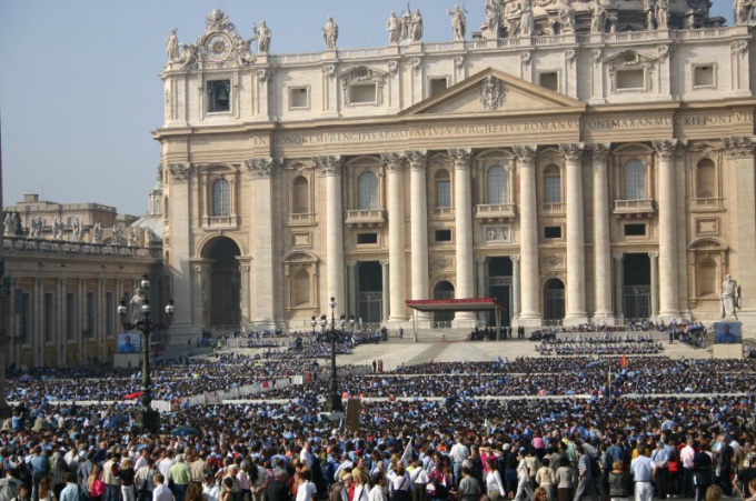 Cómo llegar al Papa