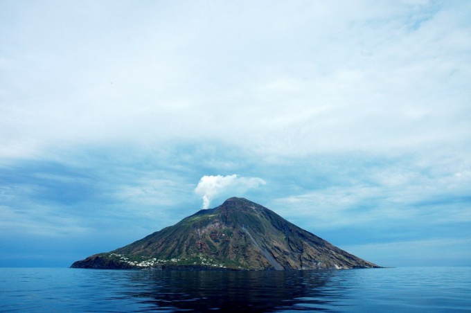 Consejo 1: ¿Por qué ocurren las erupciones volcánicas?